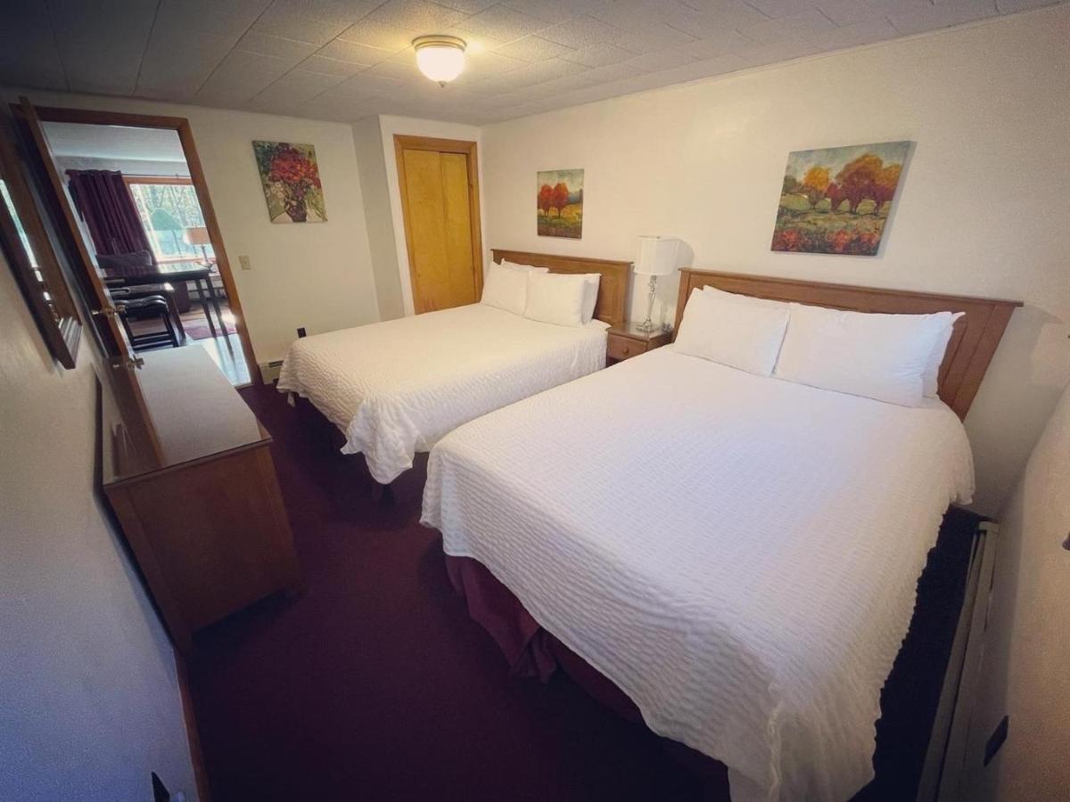 Berkshire Valley Inn North Hancock Extérieur photo