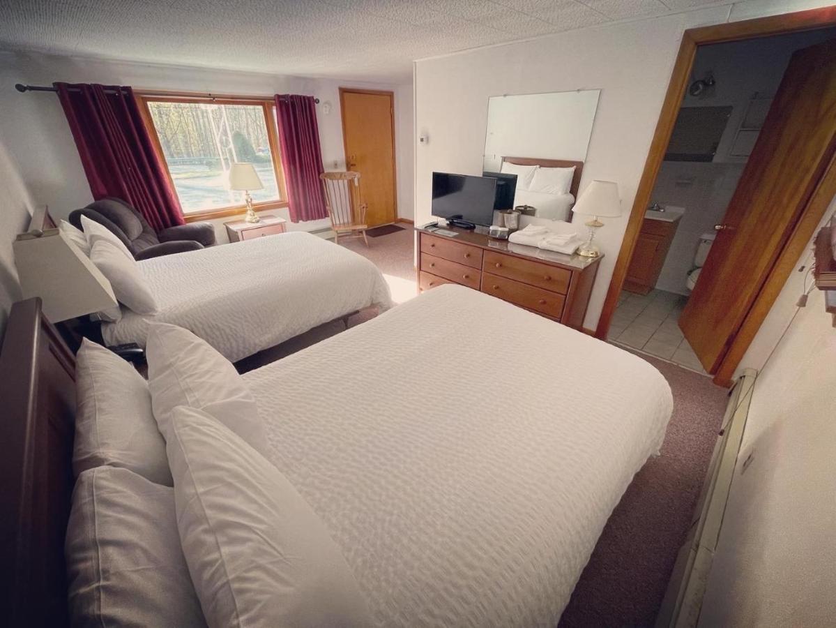 Berkshire Valley Inn North Hancock Extérieur photo