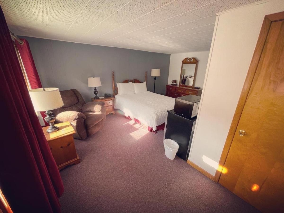 Berkshire Valley Inn North Hancock Extérieur photo