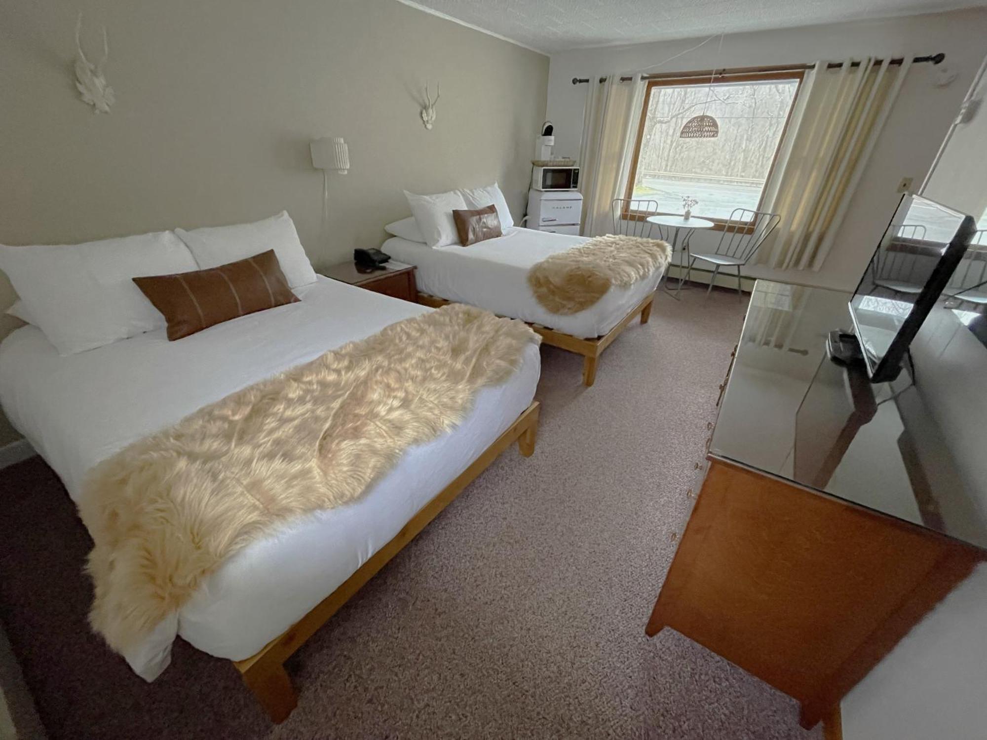 Berkshire Valley Inn North Hancock Extérieur photo